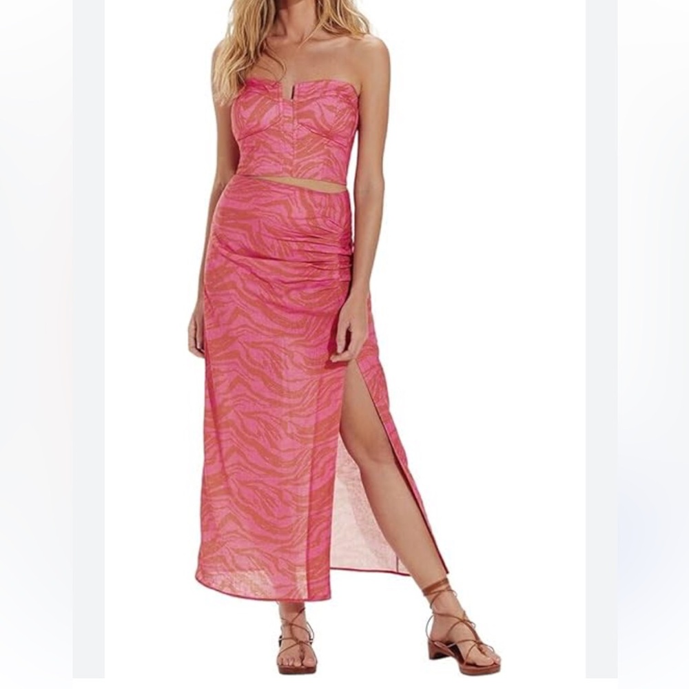 Pink Sleeveless corset top with skirt